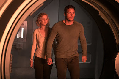 Passengers Chris Pratt and Jennifer Lawrence Image 2 (2)