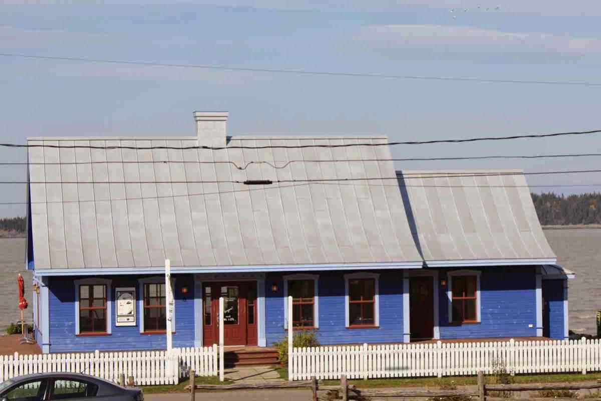 In Kamouraska am Sankt Lorenz Strom © Copyright Monika Fuchs, TravelWorldOnline