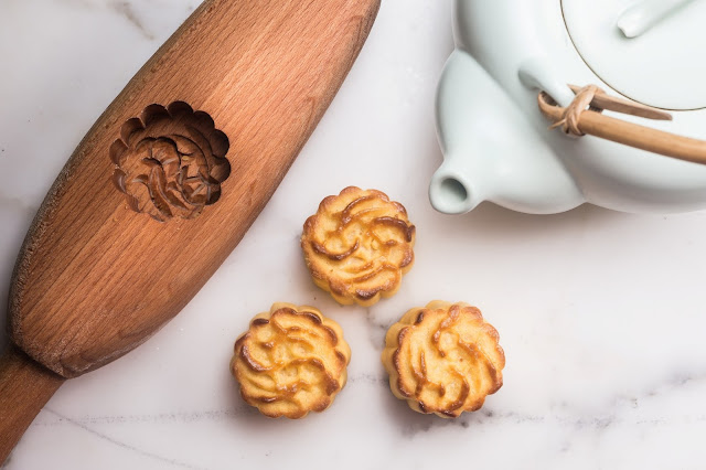 CELEBRATE CHINA’S MID-AUTUMN FESTIVAL WITH LIMITED EDITION MOON CAKES AT YAUATCHA CELEBRATE CHINA’S MID-AUTUMN FESTIVAL WITH LIMITED EDITION MOON CAKES AT YAUATCHA