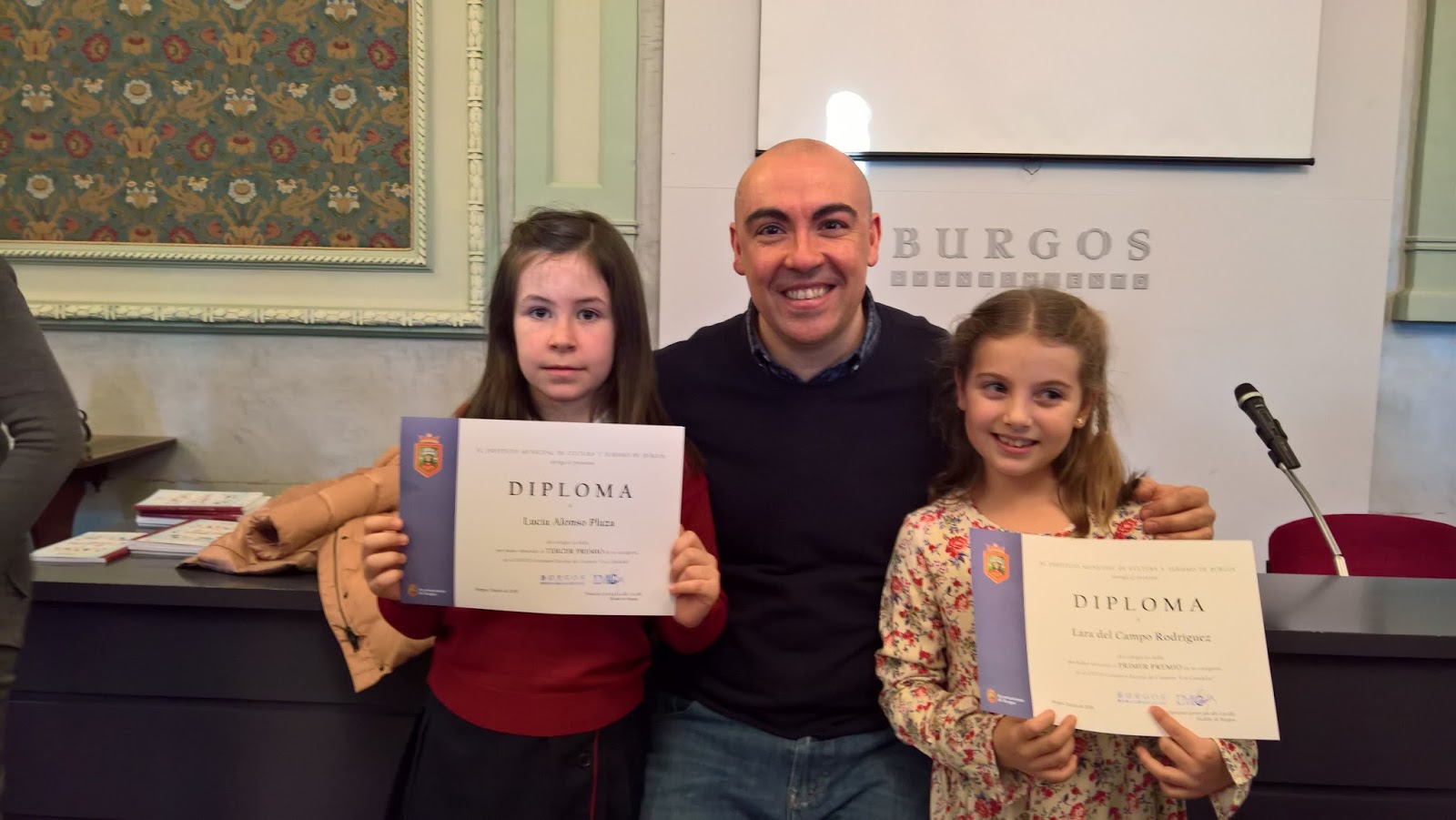 Alicia, Una ni\u00f1a especial: ALUMNOS PREMIADOS EN EL XXVIII CERTAMEN ESCOLAR DE CUENTOS \u0026quot;LAS CANDELAS\u0026quot;