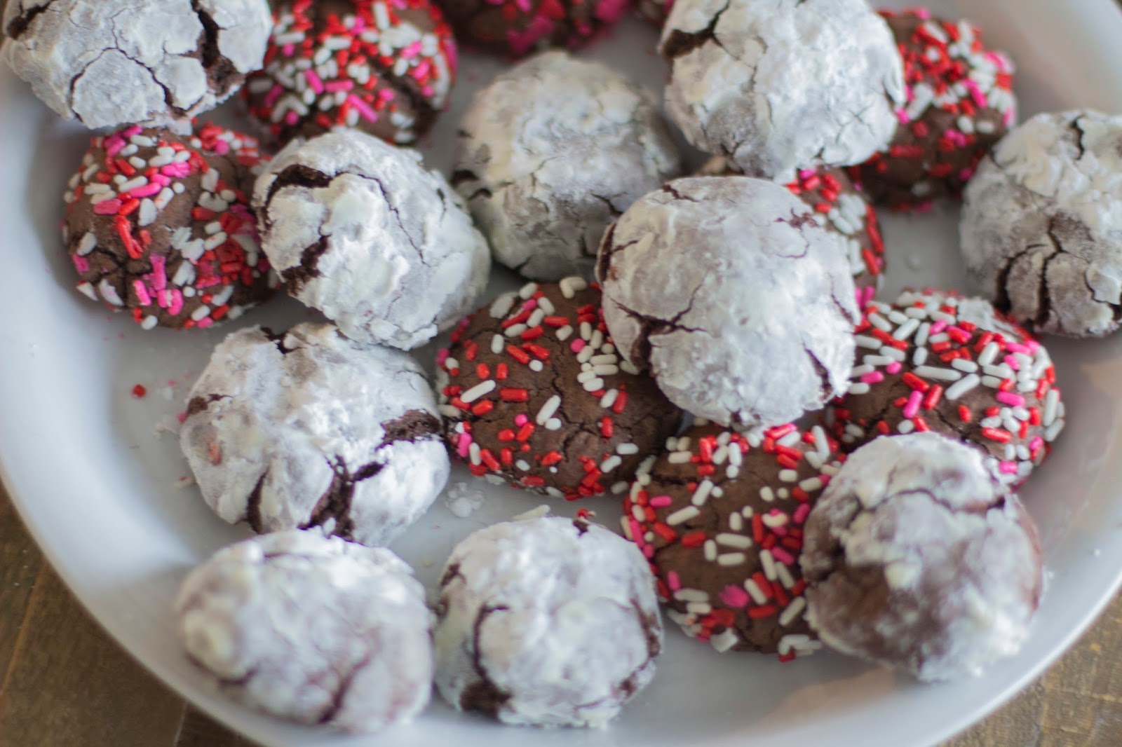 Valentines Cookies with Kids Kiss Me Darling