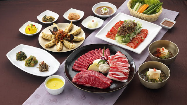 Menyantap Makanan Jepang di Restaurat Jepang Terbaik Menyantap Makanan Jepang di Restaurat Jepang Terbaik