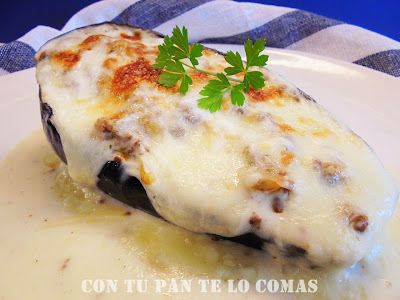 Berenjenas rellenas de carne con bechamel