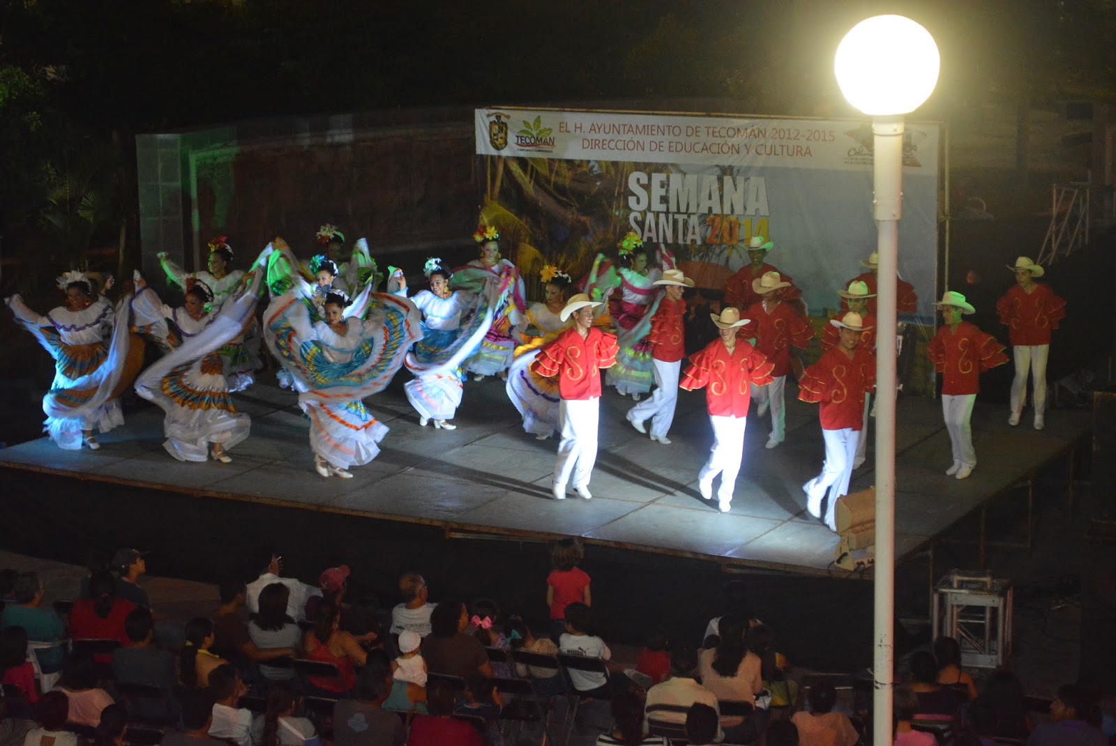 Periódico El Alacrán Turistas disfrutan del Festival Cultural de Semana Santa en