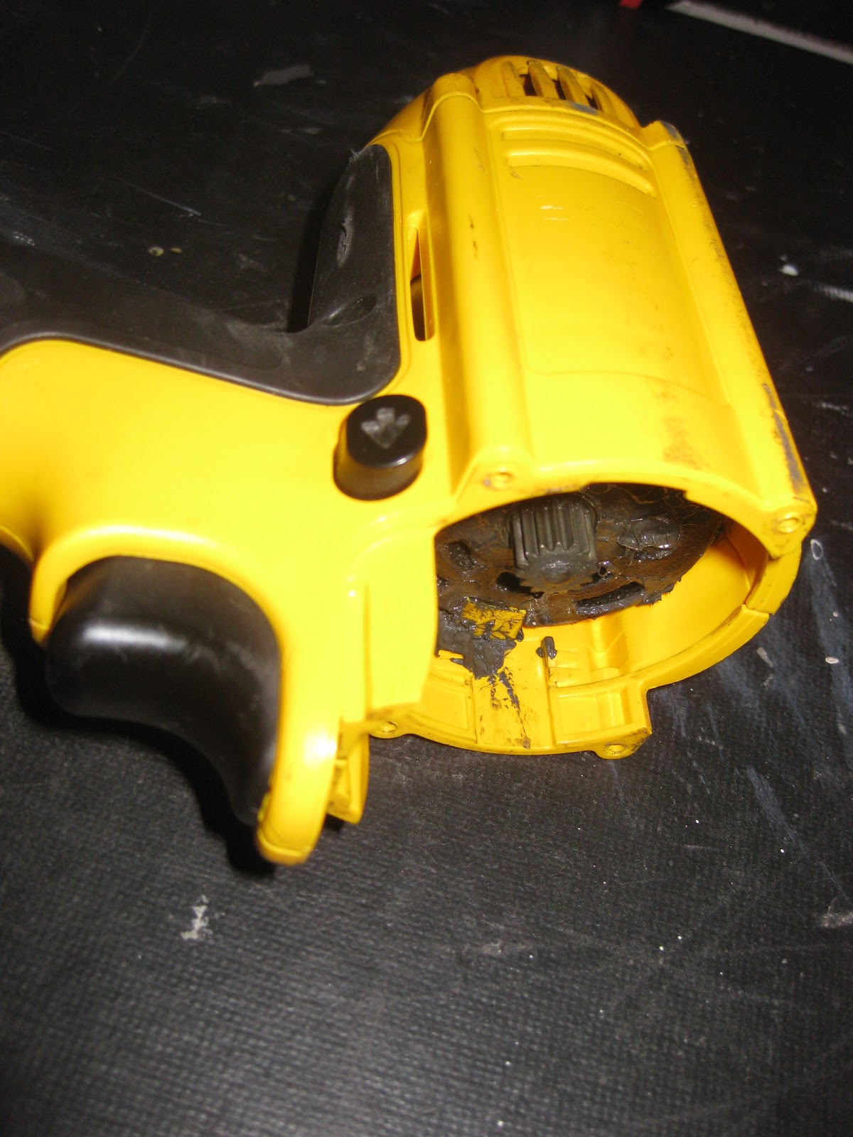 Homeowners and DIYers How to replace transmission in a Dewalt Hammer Drill