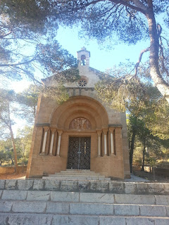 UFFFFFF: Ermitas, oratorios, iglesias y lugares de interés