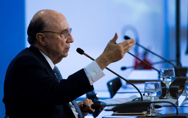 Resultado de imagem para Falta espaço fiscal para investimento em infraestrutura, diz Meirelles