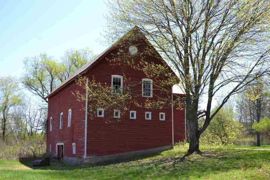 From City to Suburbia 3701 State Route 67 Eagle Bridge, NY 12057