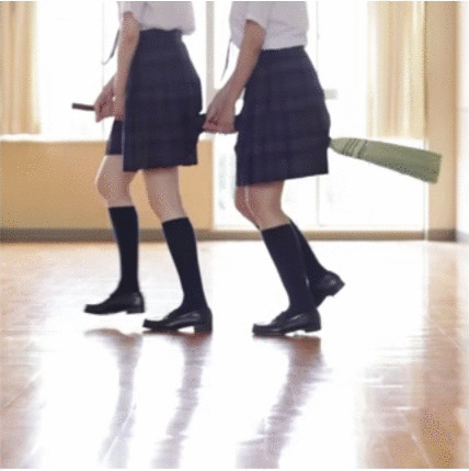 Под школьной юбкой. Наказания в японских школах.