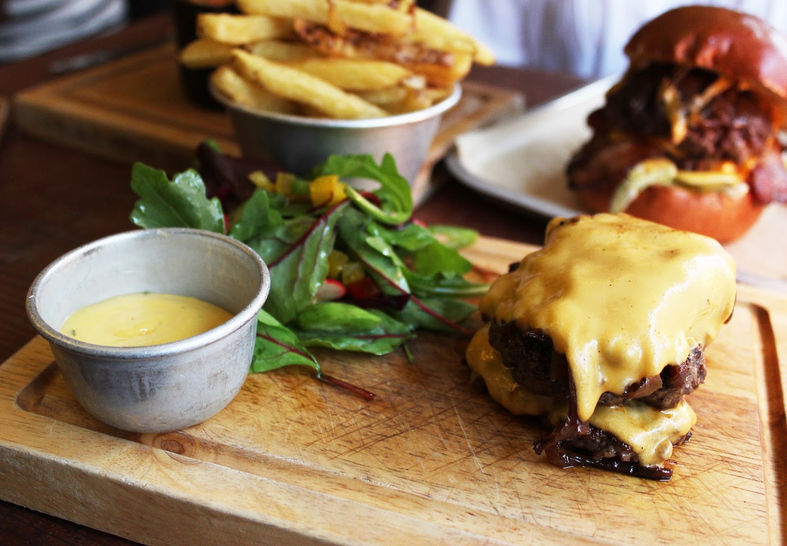 Mac and Wild restaurant review - skinny veni burger