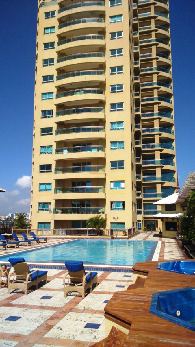 For Rent, For Sale en Santo Domingo, República Dominicana For Rent Apartamento en Malecón