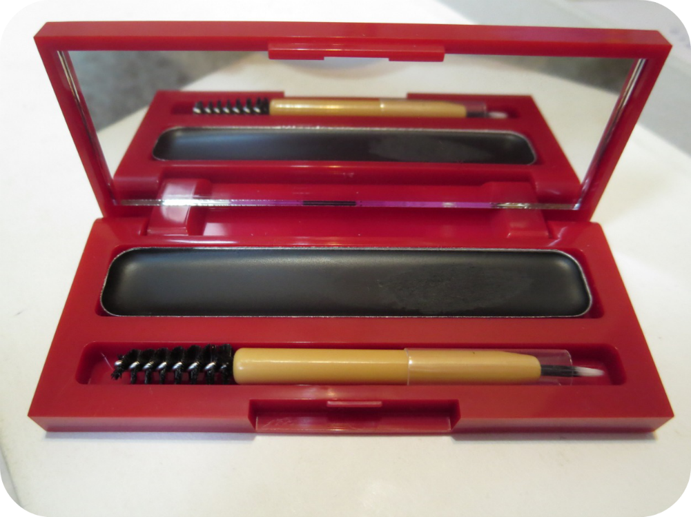 Suckers for Packaging Review Bésame Cosmetics Cake Mascara in Black