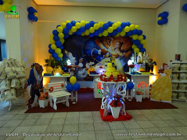 Decoração provençal simples - Festa de aniversário feminino A Bela e a Fera Decoração provençal - Festa de aniversário feminino A Bela e a Fera