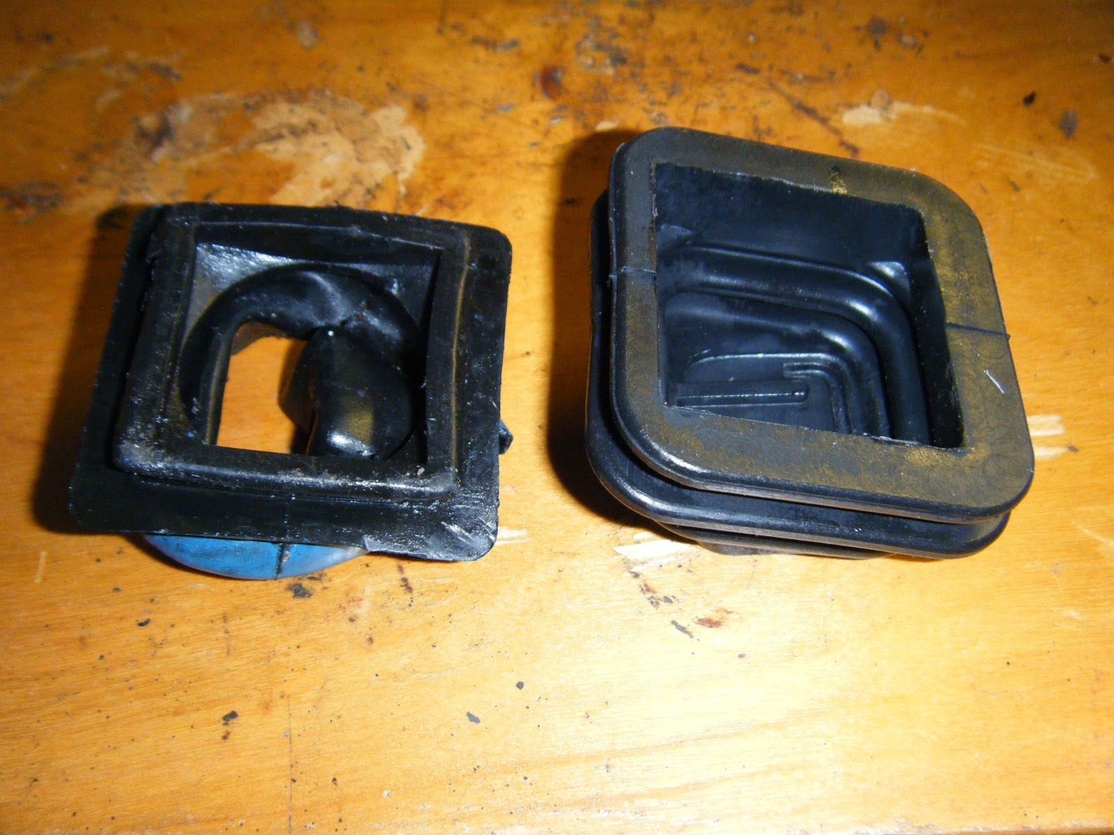 Snyders English Ford Parts: 204E / 206E Replacement Gaiters
