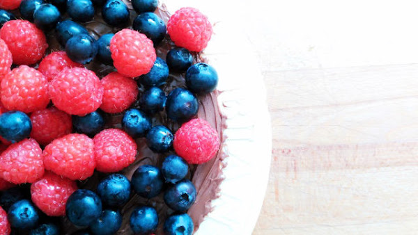 tarta de obleas con Nutella y frutas