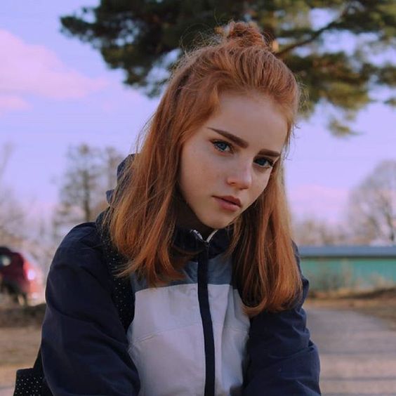 La moda en tu cabello Peinados recogidos con flequillo 2018