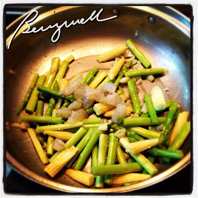 Cooking Baby Corn and Asparagus