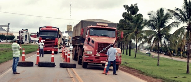O Paraná, do governo tucano, é o estado com mais rodovias bloqueadas