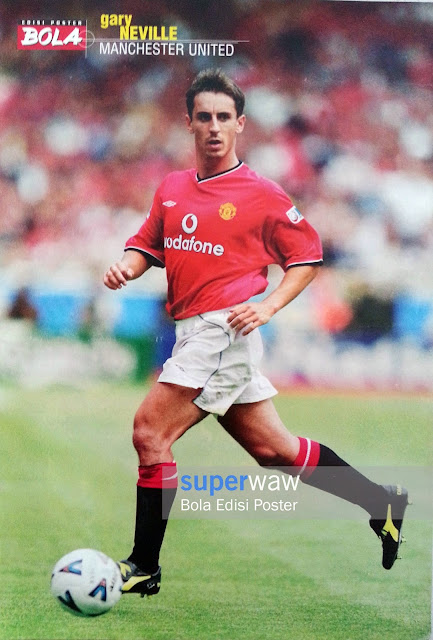 Bola Edisi Poster - The Untouchable Manchester United
