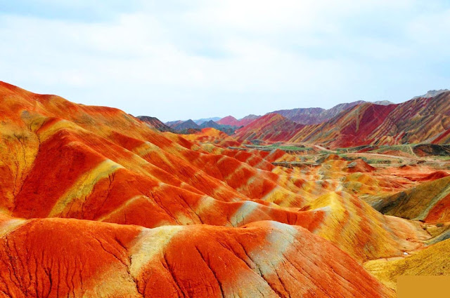 Montanhas coloridas de Danxia - China