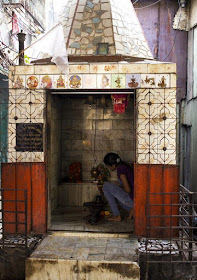  temple, god, religion, hindu, kumbharwada, dharavi, mumbai, street, street photography, streetphoto, 