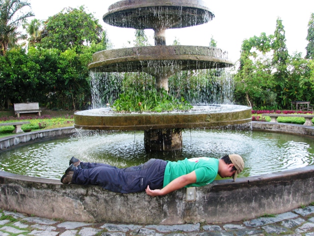 Planking -- more fun in The Ruins