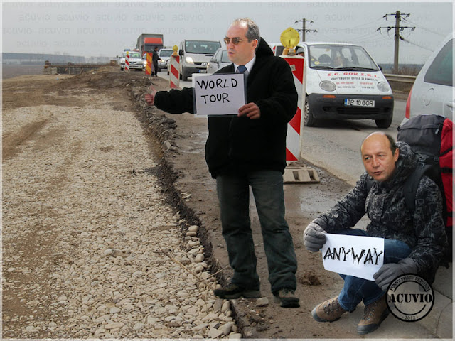 Funny image Traian Băsescu Emil Boc Autostop