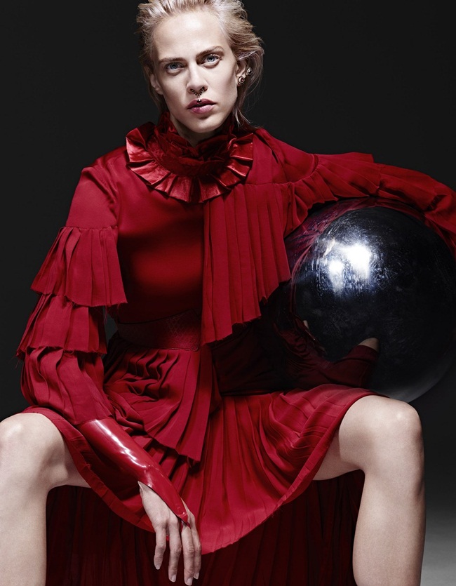 Vogue Japan November 2015, Aymeline Valade Gucci 2015 AW Red Layered Silk Satin Georgette Plisse Ruffle Dress Editorials