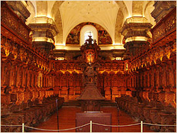 coro de la catedral de cusco