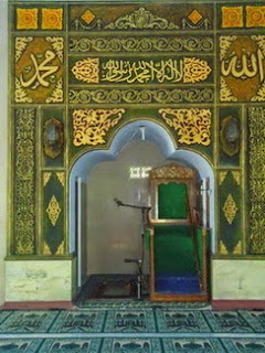 Kaligrafi Masjid