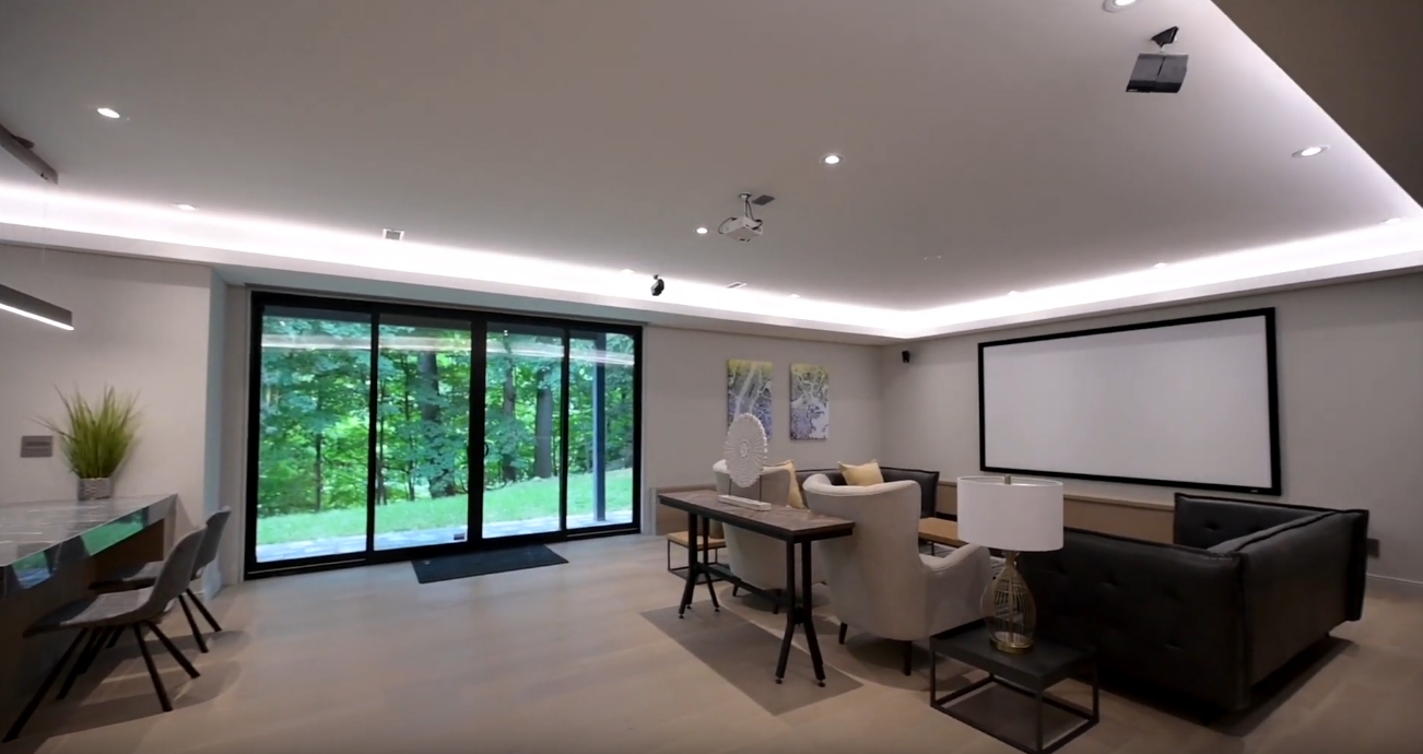 37 Photos vs. 2587 St Clair Ave E, East York, ON Luxury Home Interior Design Tour