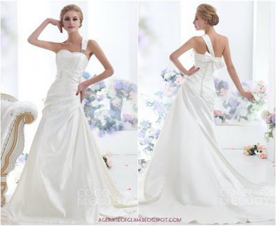 Andrea Tiffany aglimpseofglam Cocomelody backless wedding dress