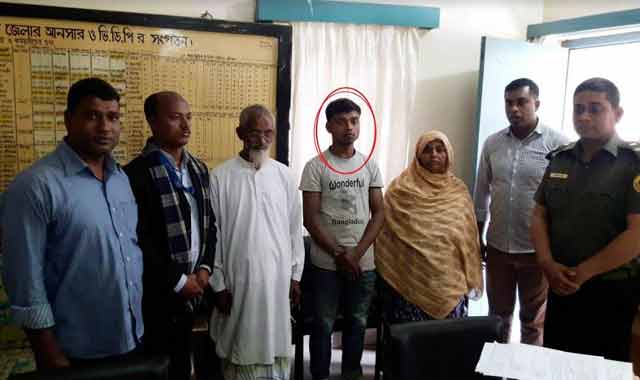 Khokon found a new life in the action of Battalion Ansar Swapan Khan ব্যাটালিয়ন আনসার স্বপন খানের তৎপরতায় নতুন জীবন পেলেন খোকন
