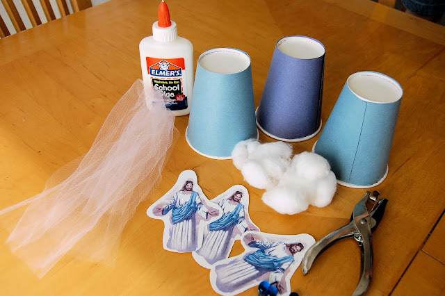 Tutorial for an Ascension Day craft + ideas for celebrating the Ascension of Jesus with KIDS!
