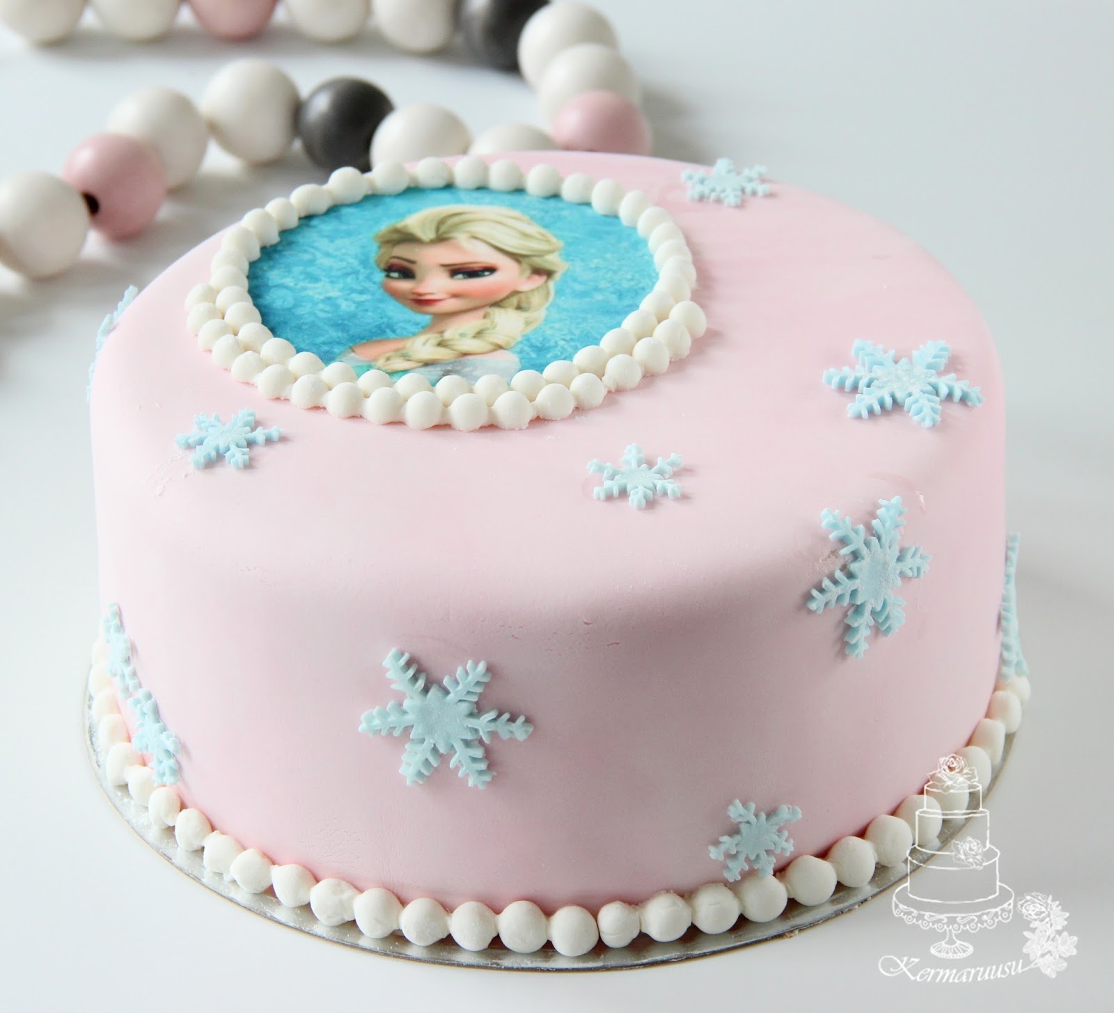 Kermaruusu Frozenkakku