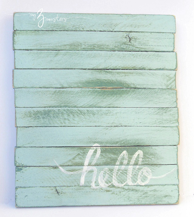 DIY Mini Pallet Art Project DIY art, palet projects, wood shim, wall decor diy