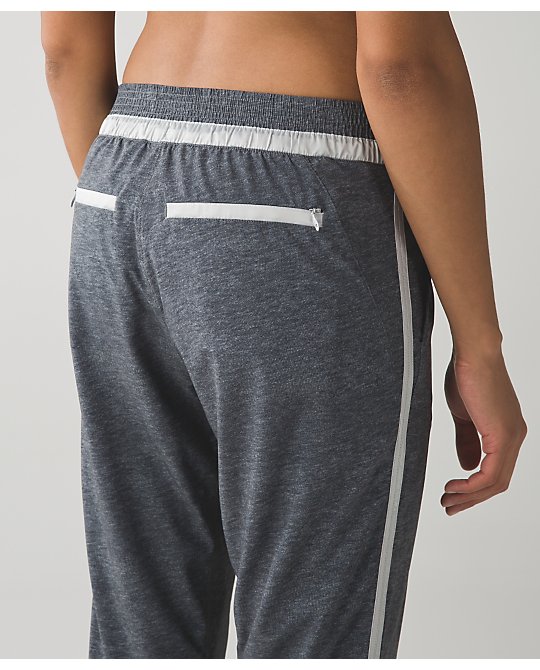 lululemon on the go jogger