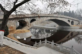 jembatan bersejarah