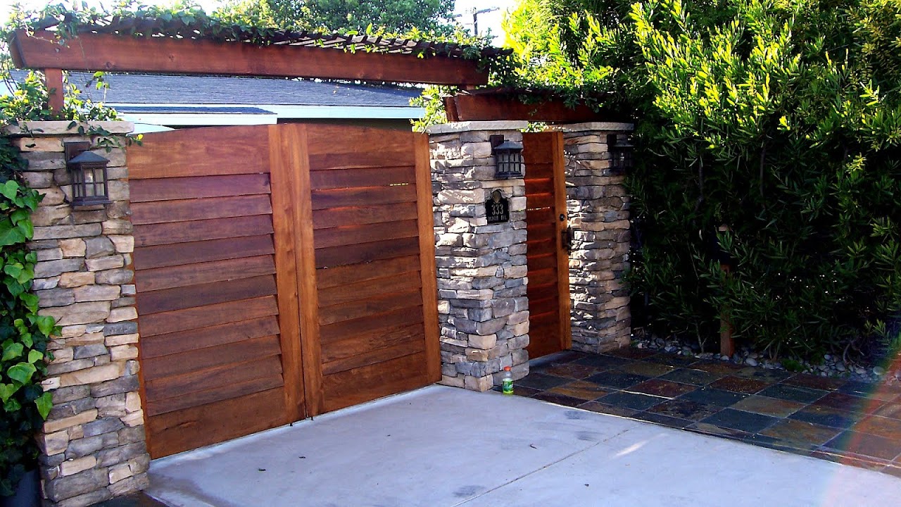 Yard Fences And Gates - Fence Choices