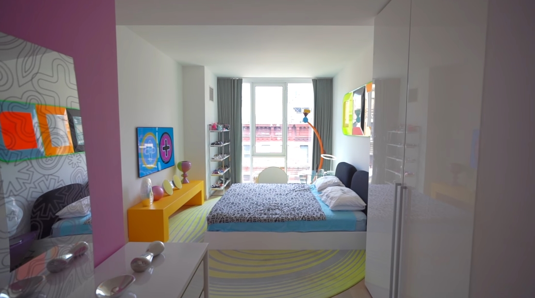 27 Interior Design Photos vs. Karim Rashid's NYC Luxury Penthouse Tour
