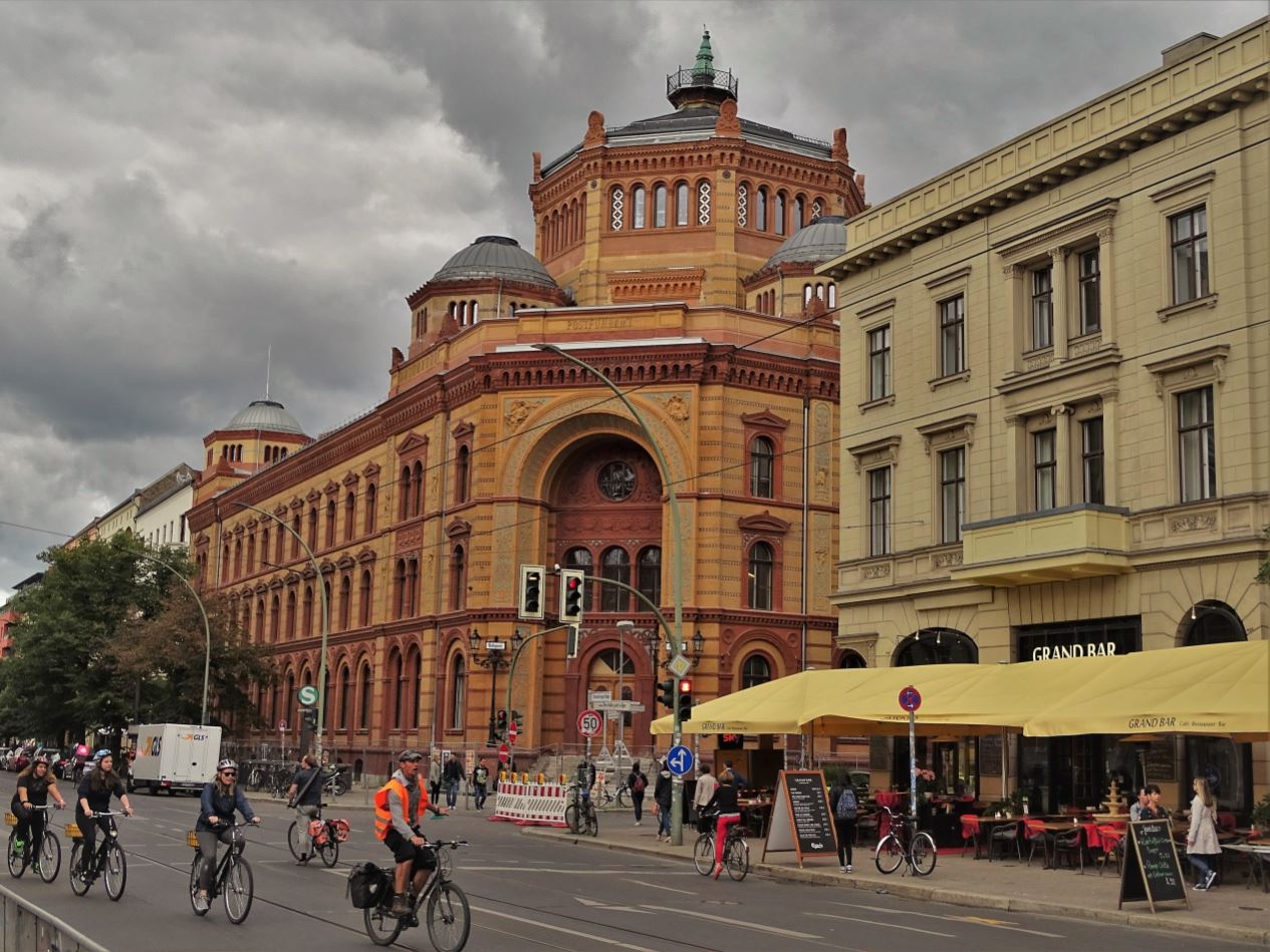 Oranienburger Strasse City of Berlin / Germany Oranienburger Strasse in Photographies of Foto