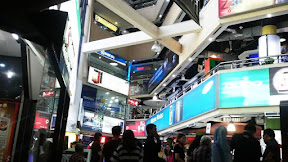 Tempat HP Murah Di Surabaya yang paling ramai di kunjungi pembeli tahun 2018 beserta alamat.