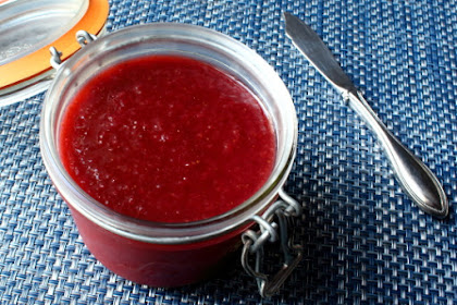 Fresh Strawberry Jam – Because Man Cannot Live on Clotted Cream Alone