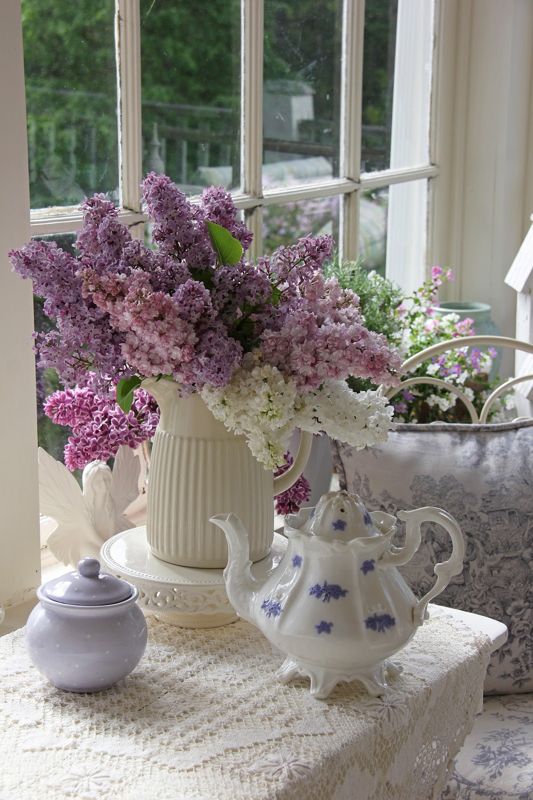 Aiken House & Gardens Lilacs , Transferware & Teapots