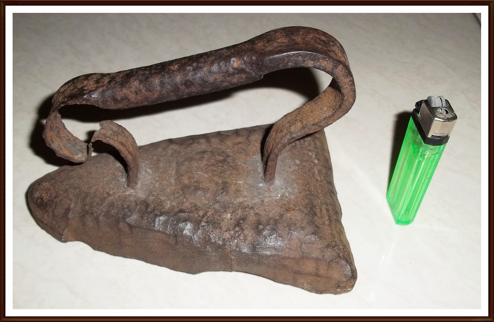 Setrika Besi Era 18an