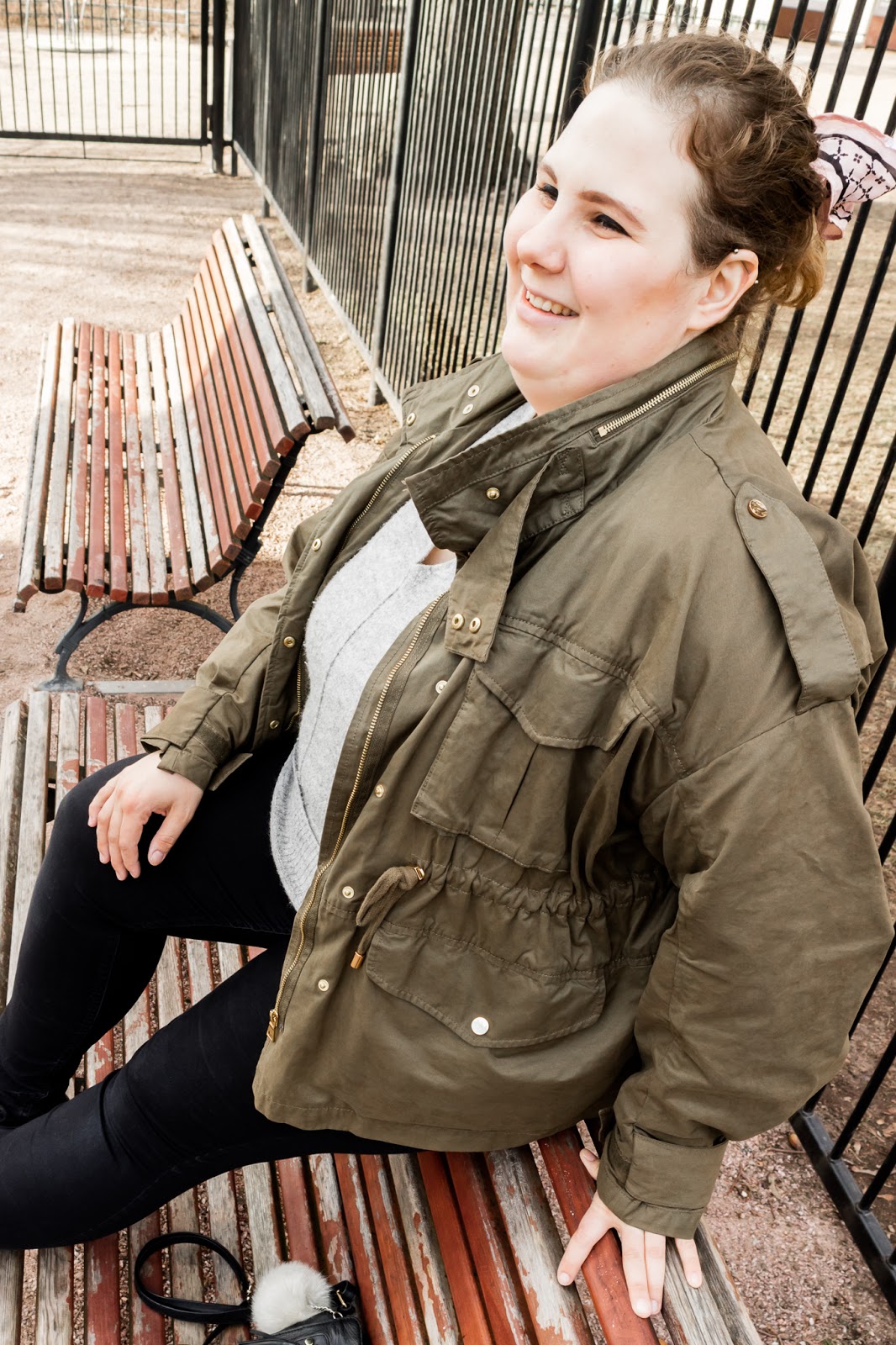 Neule army-takin kaverina by Jenni S, Big mamas home blogi, tyyli, vaatteet ja asusteet, kevät, muoti, päivän asu,