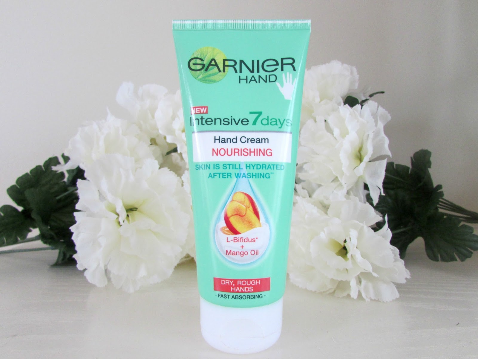 Garnier Intensive 7 Days Nourishing Hand Cream Mango (100ml) Garnier Intensive 7 Days Nourishing Hand Cream Mango (100ml)