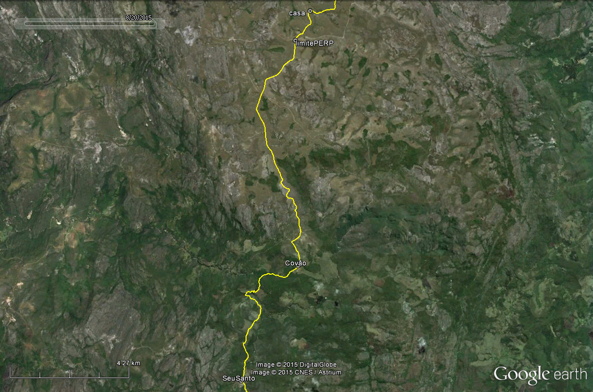 Trekking na montanha: Travessia Pq Est do Rio Preto-Pq Est 