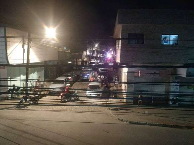 Sargento da PMPE foi assassinado com golpes de faca peixeira em Garanhuns no Agreste de Pernambuco Sargento da PMPE foi assassinado com golpes de faca peixeira em Garanhuns no Agreste de Pernambuco