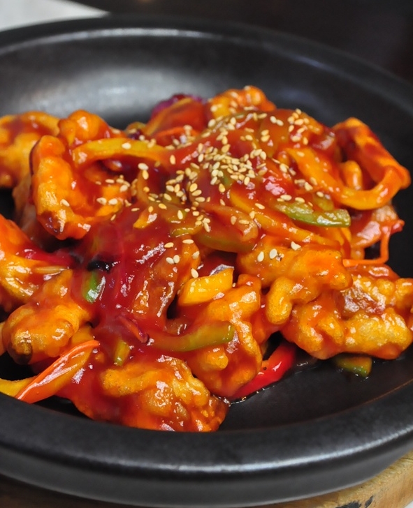 La Luce: Most Popular Food in Korea: (짜장면,짬뽕,탕수육)Jajangmyeon,Jjampong